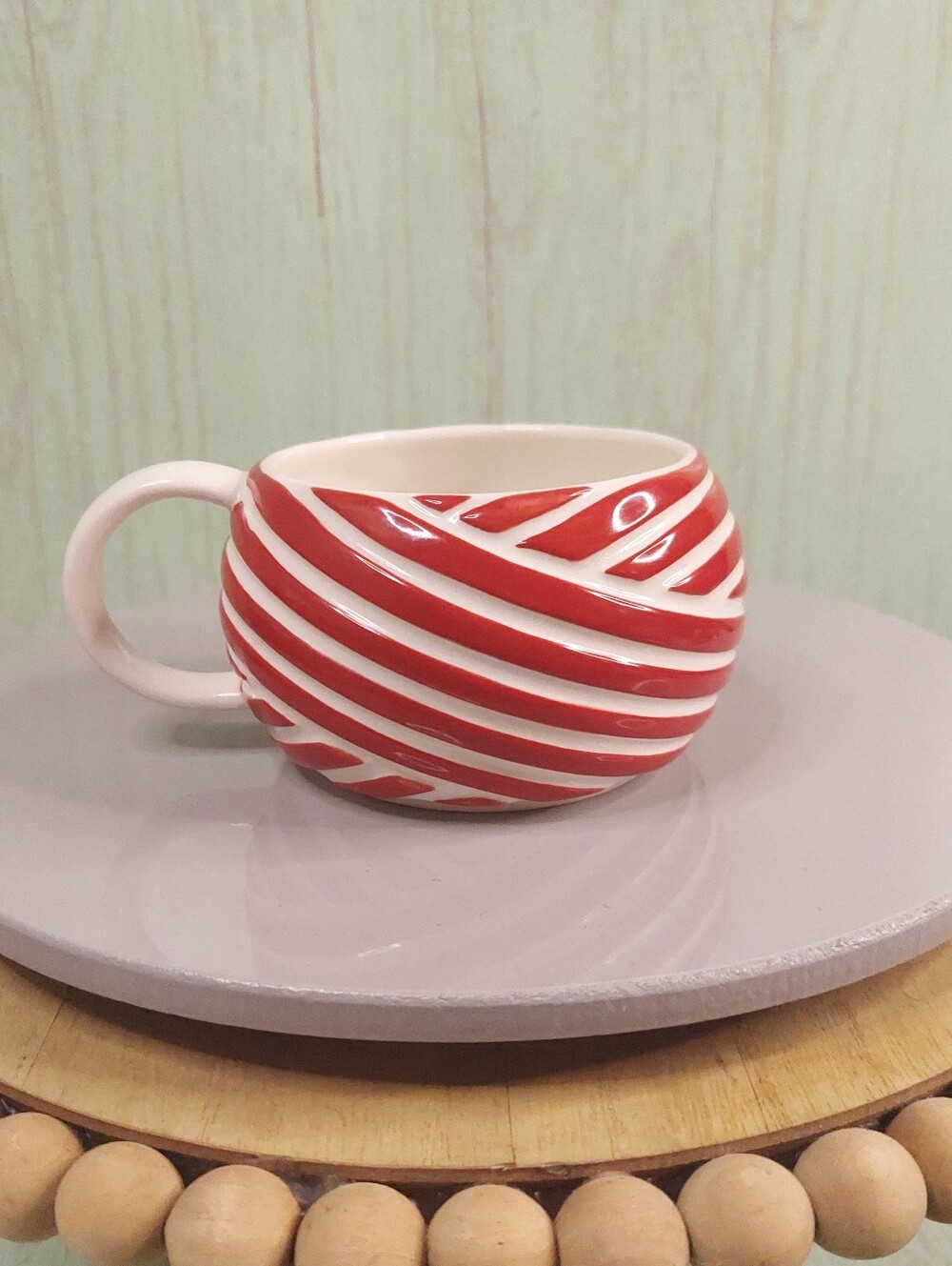 Starbucks Christmas Holiday Peppermint Twist Red White Candy Cane Mug